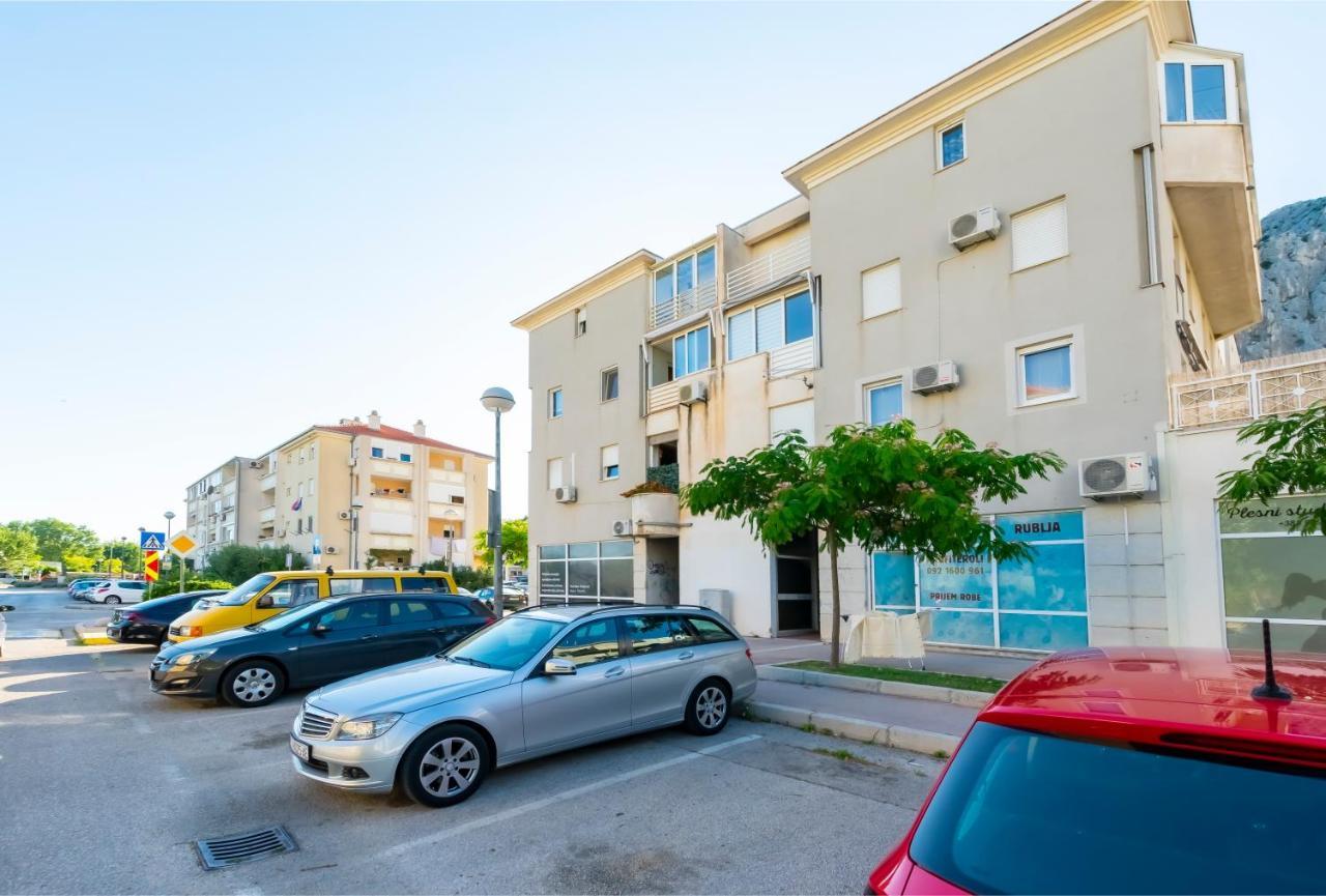 Apartment Pepalo,Omis Free Parking מראה חיצוני תמונה